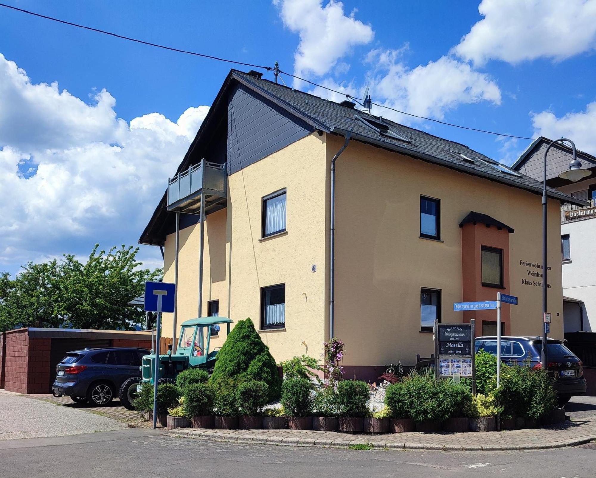 Klaus U. Baerbel Apartment Krov